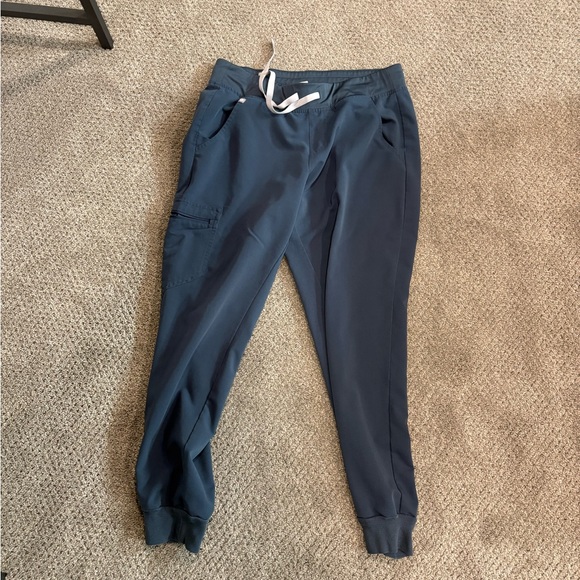 Figs Scrub Set - Picture 2 of 5